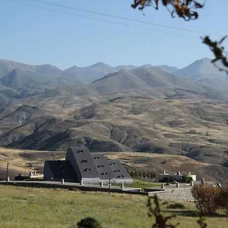 Otel Baksı Konukevi By Anatolity Collection Bayburt (Black Sea)